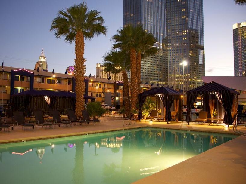 Travelodge By Wyndham Vegas Center Strip Motel