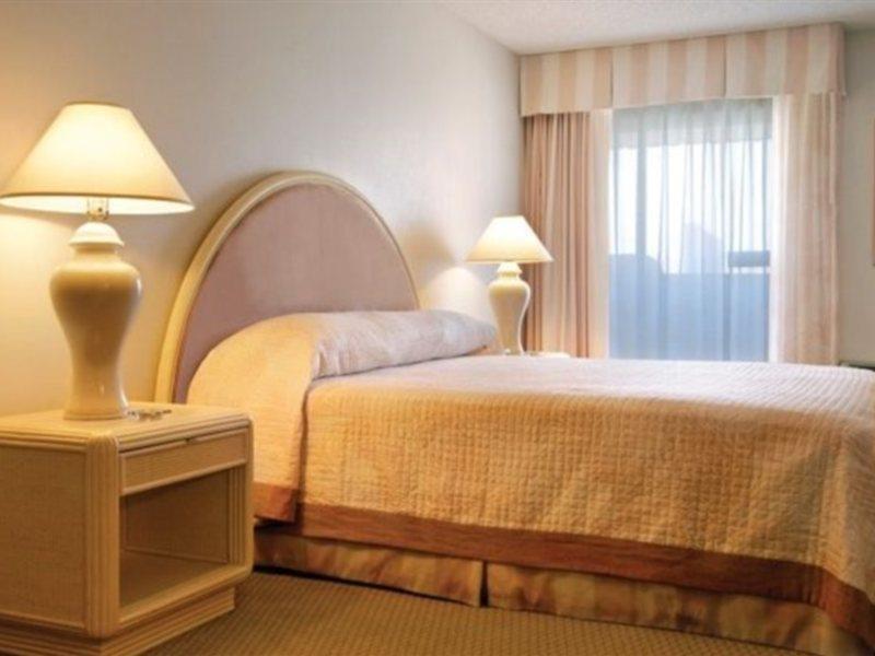 Imperial Palace 4*