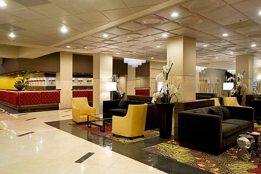 Plaza & Casino Hotel 4*