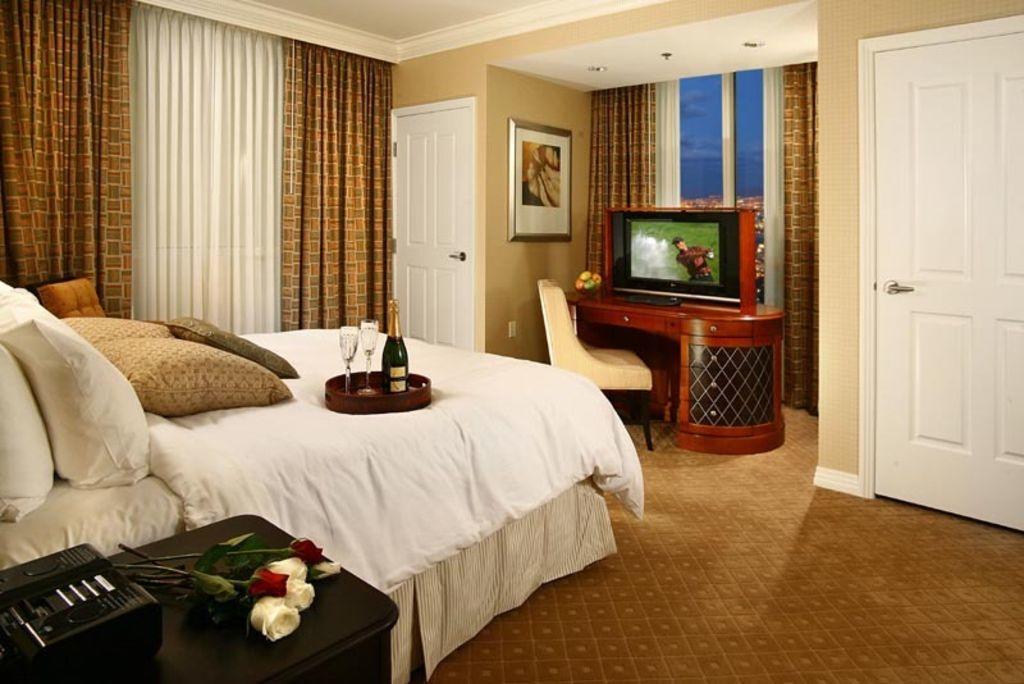 Fallon Luxury At The Signature Aparthotel Las Vegas