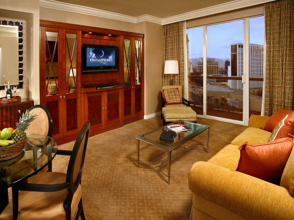 Fallon Luxury At The Signature Aparthotel 4*