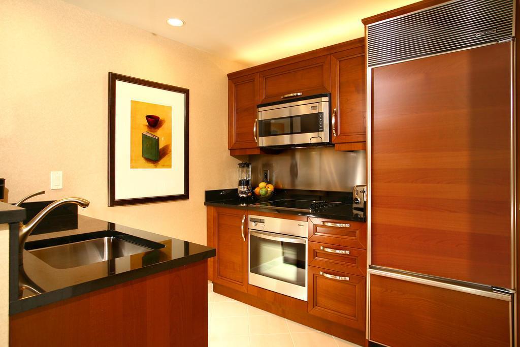 Fallon Luxury At The Signature Aparthotel 4*