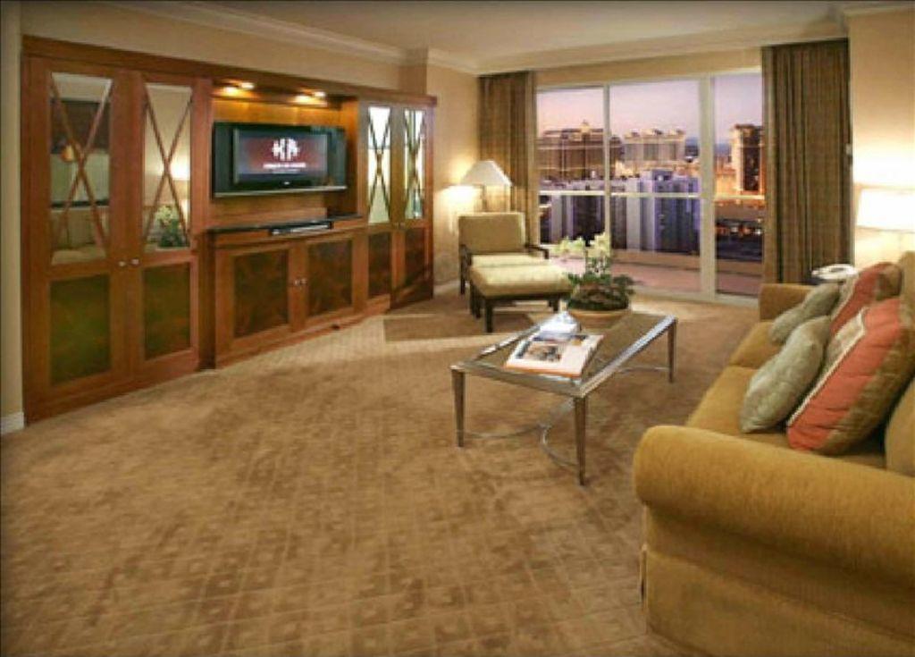 Fallon Luxury At The Signature