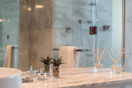 Luxury At Palms Place Aparthotel 4*