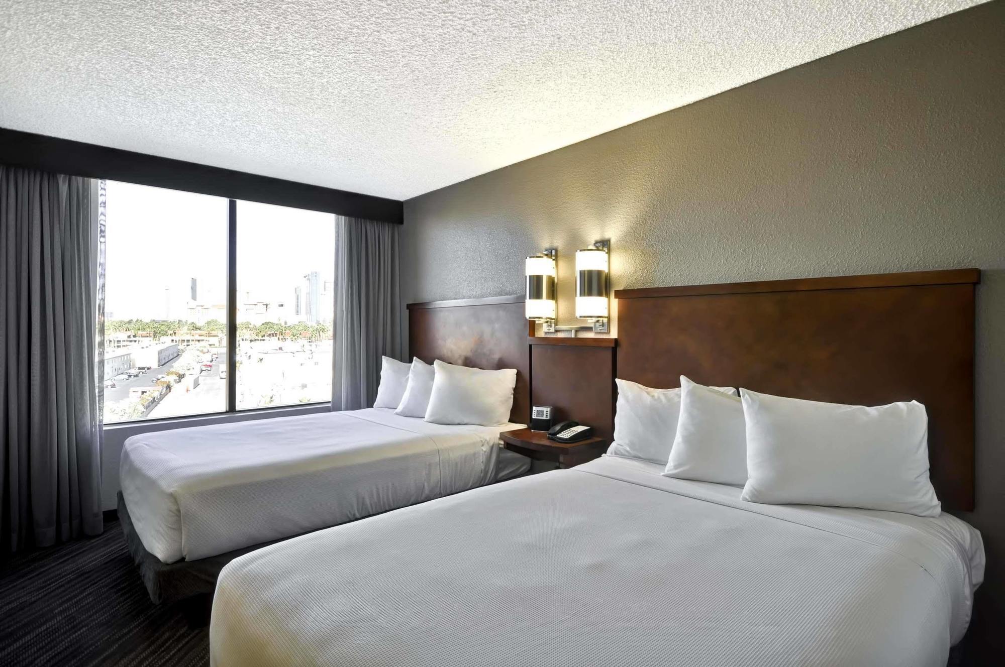 Hyatt Place Vegas 3* Las Vegas