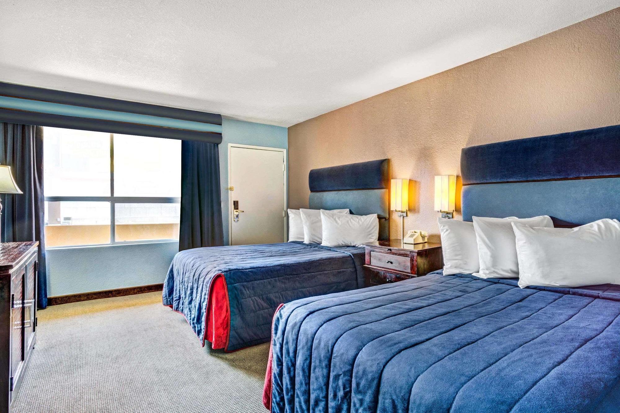 Travelodge By Wyndham Vegas Center Strip 2* Las Vegas