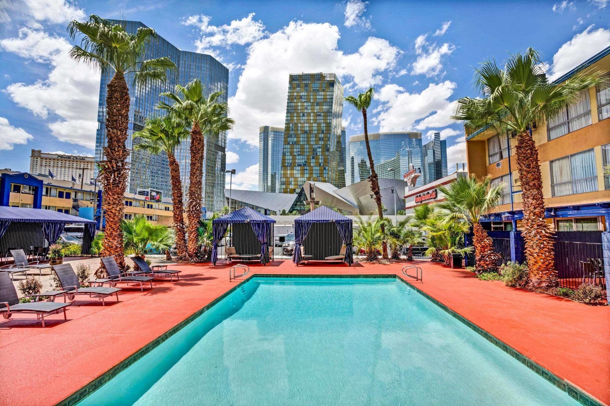 Travelodge By Wyndham Vegas Center Strip 2*