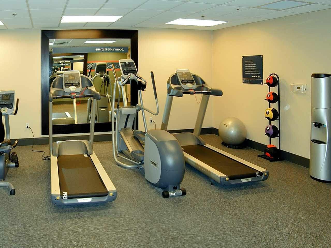 Hampton & Vegas Airport Hotel