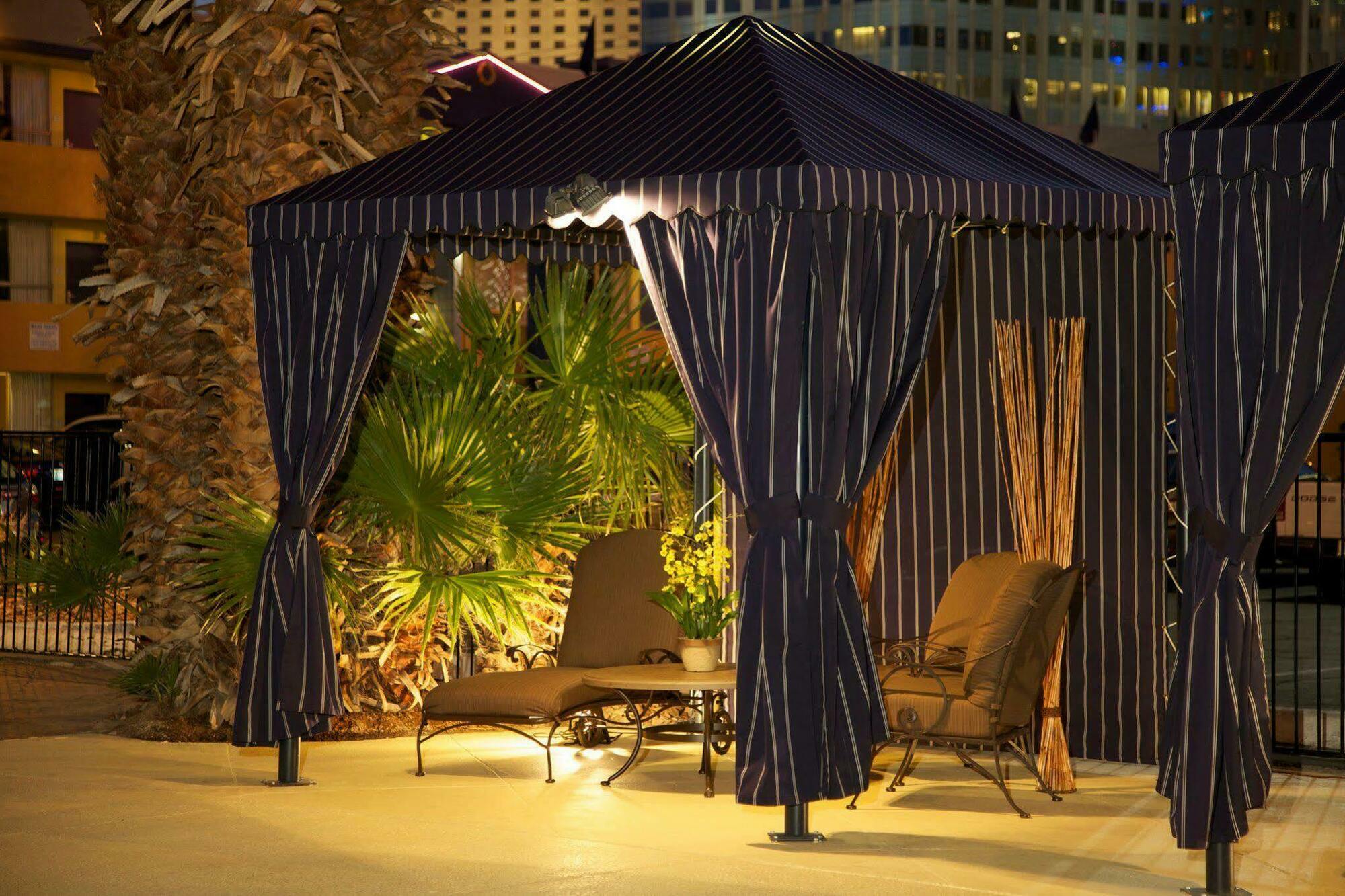 Travelodge By Wyndham Vegas Center Strip 2* Las Vegas