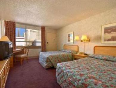 Travelodge By Wyndham Vegas Center Strip Motel