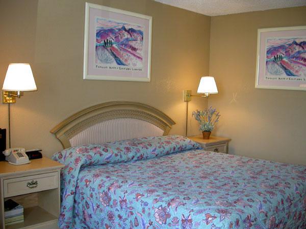 Travelodge By Wyndham Vegas Center Strip 2*