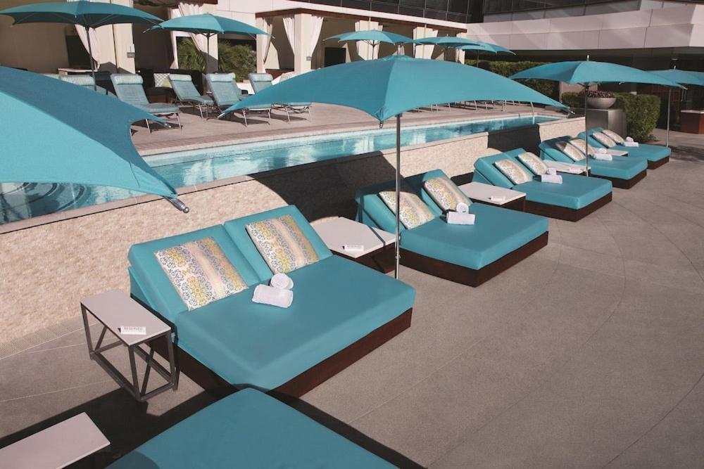 Mandalay Bay And Casino By Suiteness Hotel