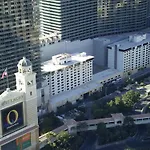 Right On The Strip - 3Br Condo 1110