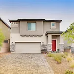 Spacious Las Vegas Home With Patio, 17 Mi To Strip!