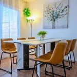 Stylish 2-Bedroom Las Vegas Getaway With Amenities