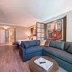 No Resort Fee Strip View Suites+ Free Valet + Pool