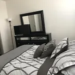 Cozy 2 Bedroom Apartment