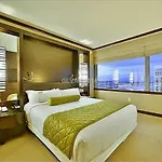 Vdara Deluxe Suite