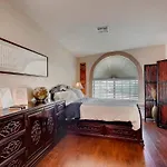 Villa Gordal - Enormous Villa In Las Vegas With 39 Sleeps