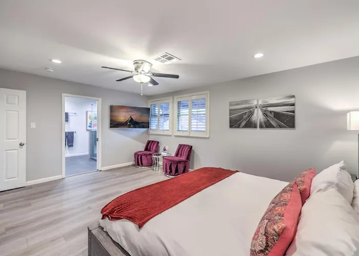 Vegas Glam, a Five-Star Experience, Pool, Wet Deck, Hot Tub, Bar, BBQ