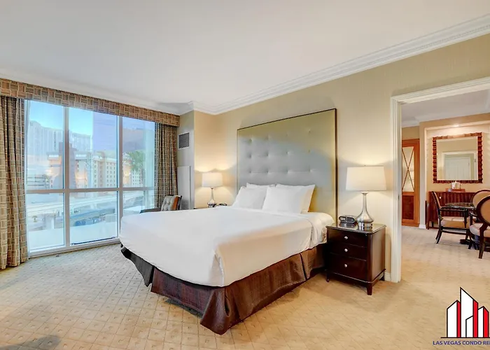 Mgm Signature-02-601 1Br2Ba F1 Strip View Balcony