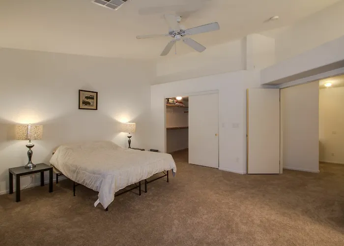 Beautiful Townhome With Pool