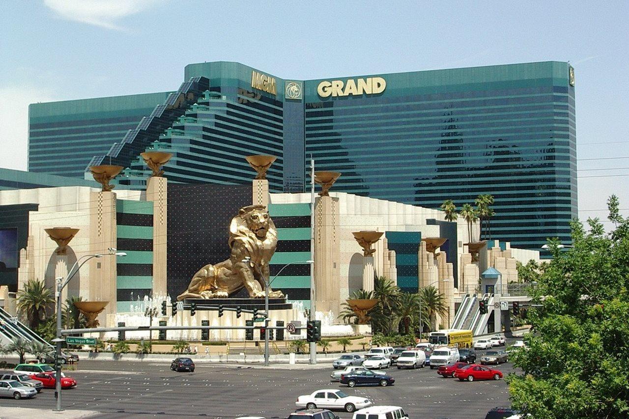 Skylofts At Mgm Grand 5*