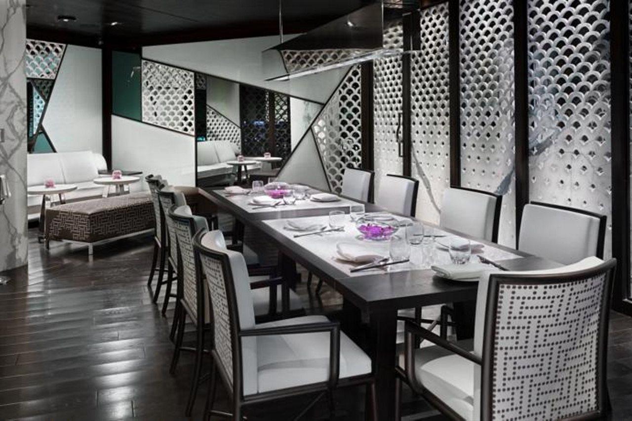 Resort Skylofts At Mgm Grand 5*