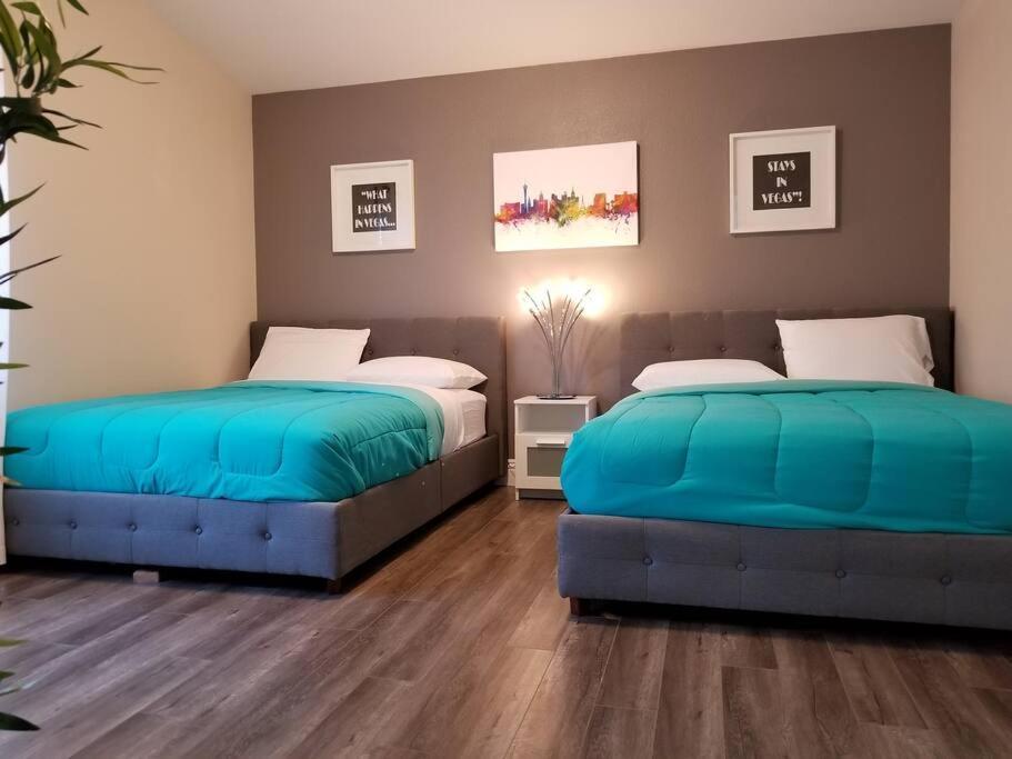Apartment A - Fully Remodeled And Professionally Decorated *