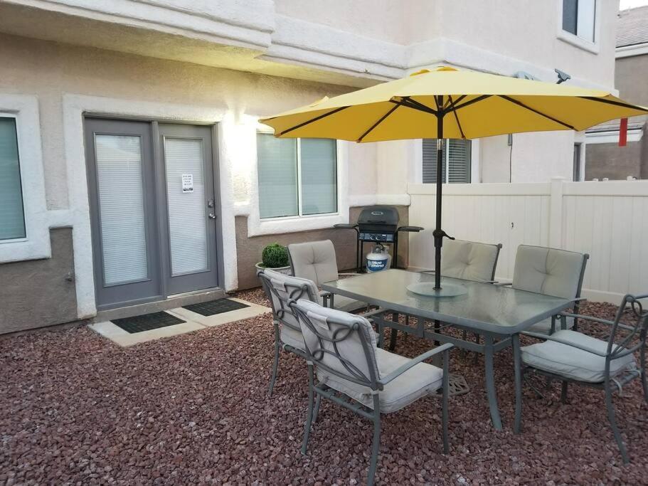 A - Fully Remodeled And Professionally Decorated Las Vegas