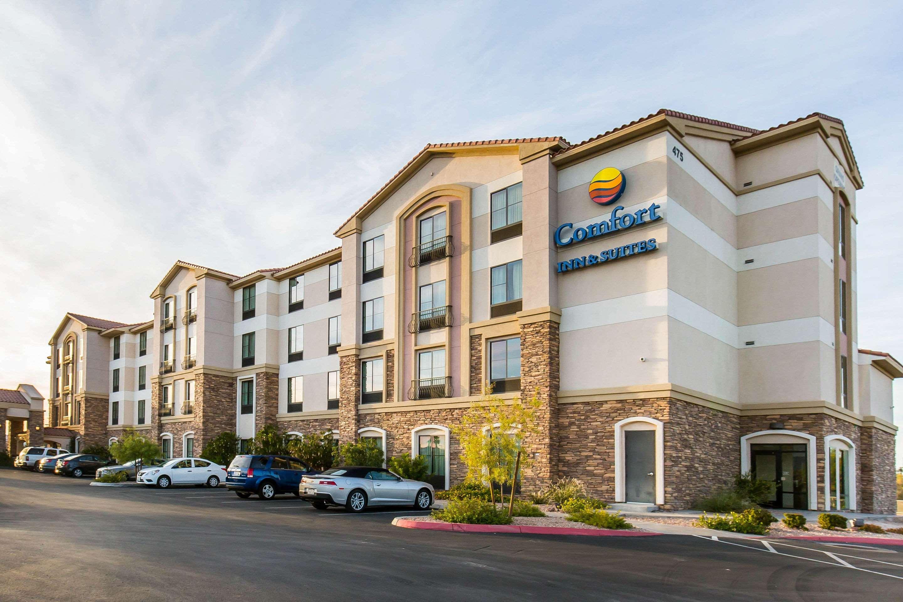 Comfort & Henderson - Vegas 3*