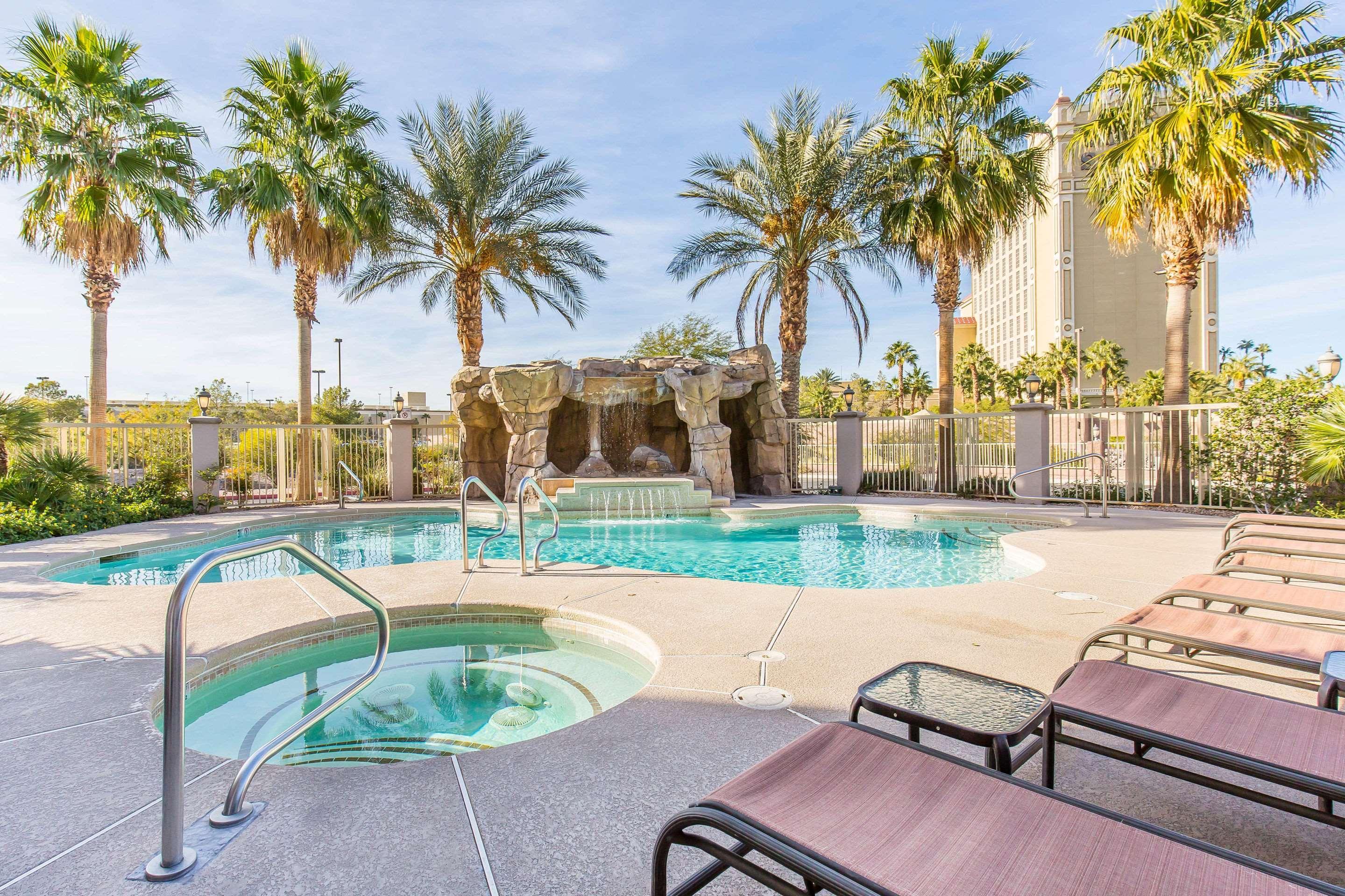 Hotel Comfort & Henderson - Vegas 3*