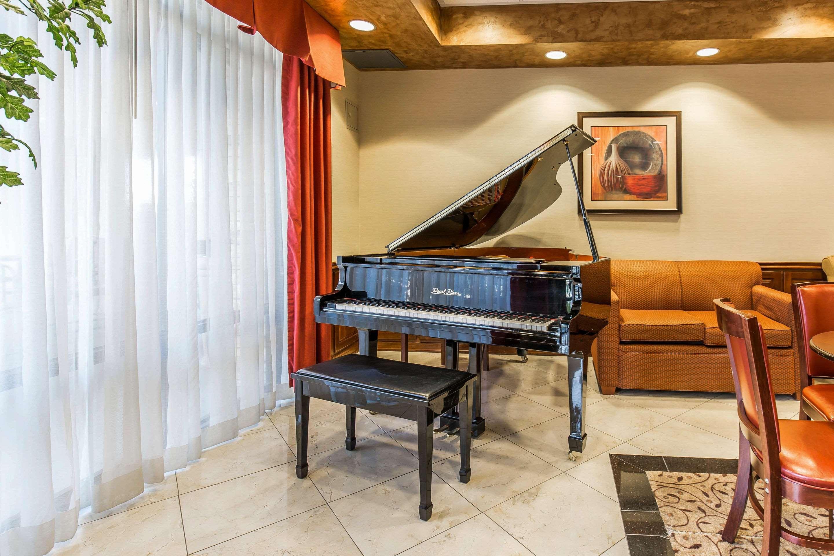 Hotel Comfort & Henderson - Vegas 3*