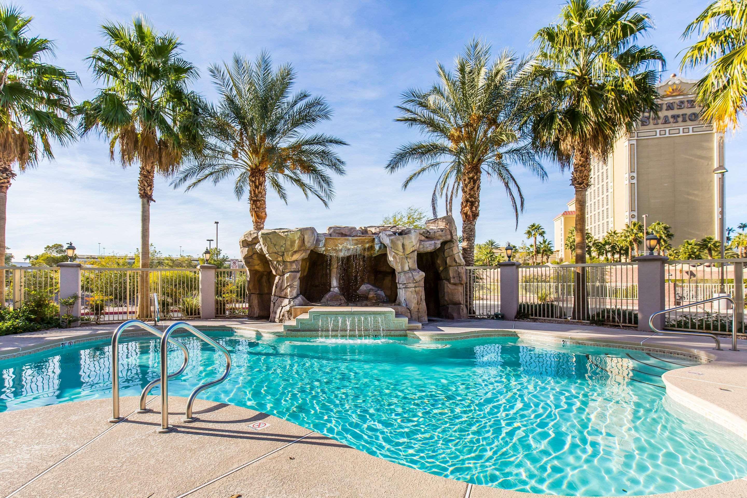 Comfort & Henderson - Vegas Hotel Las Vegas