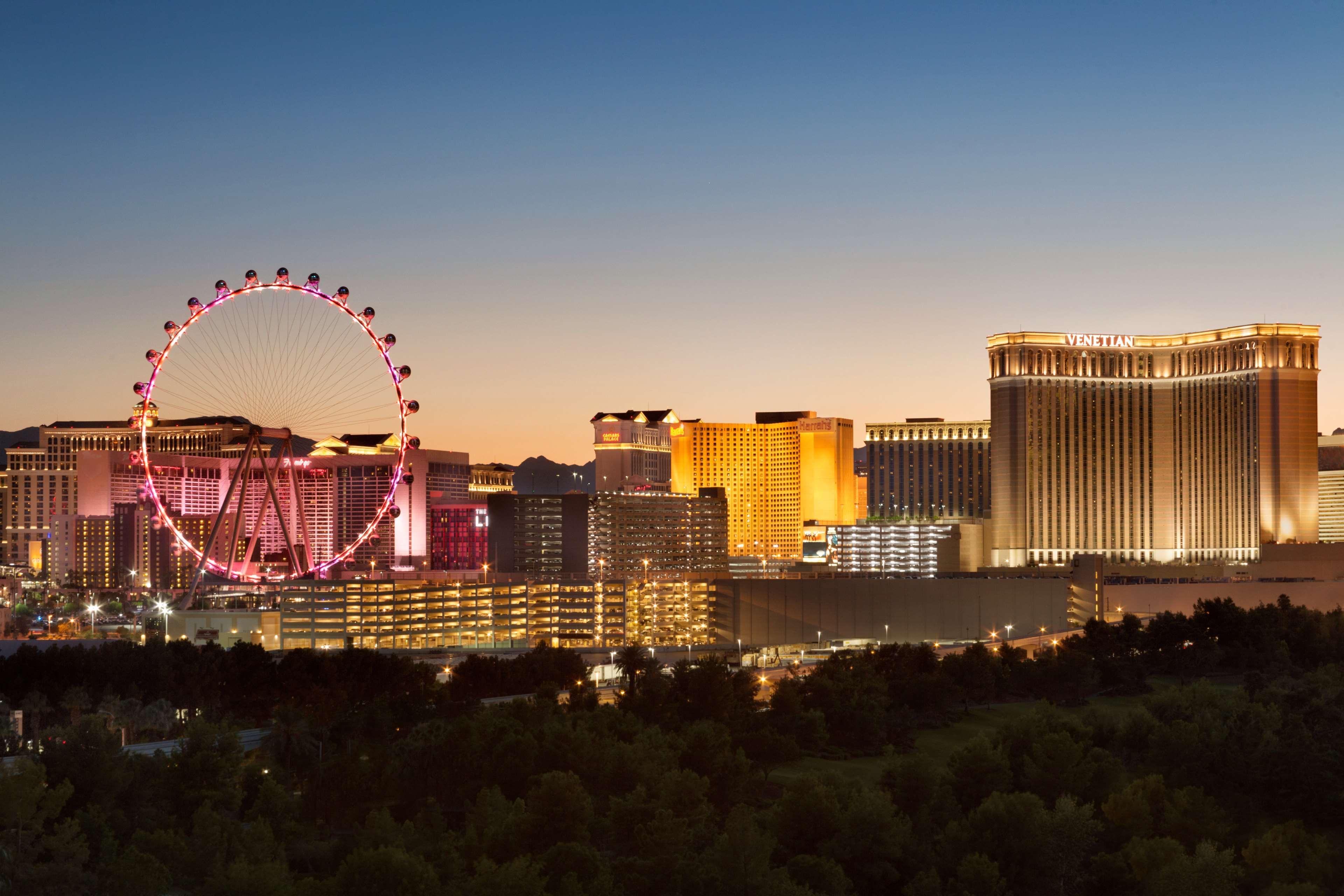 Hotel Embassy By Hilton Convention Center Vegas 4*
