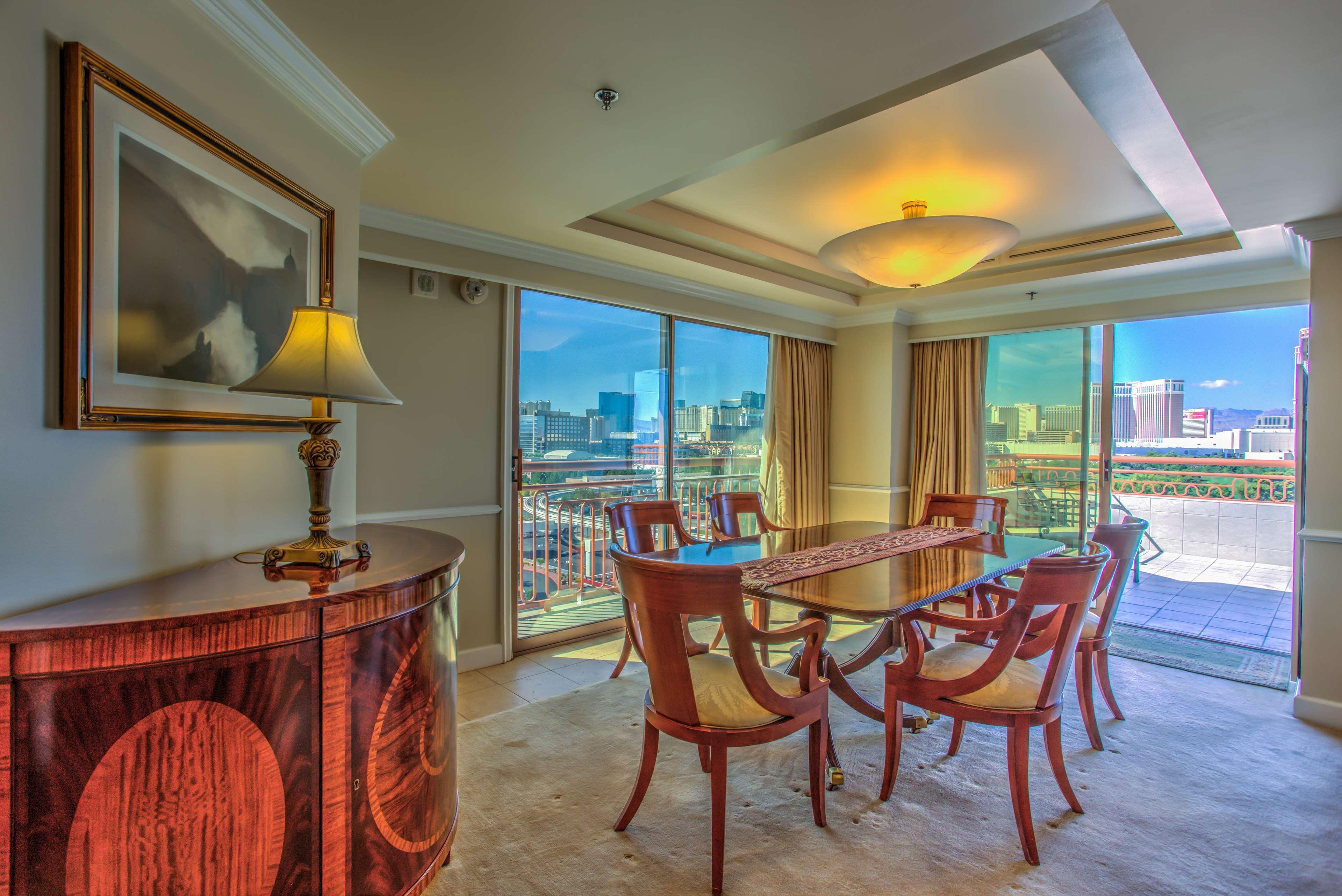 Hotel Embassy By Hilton Convention Center Vegas