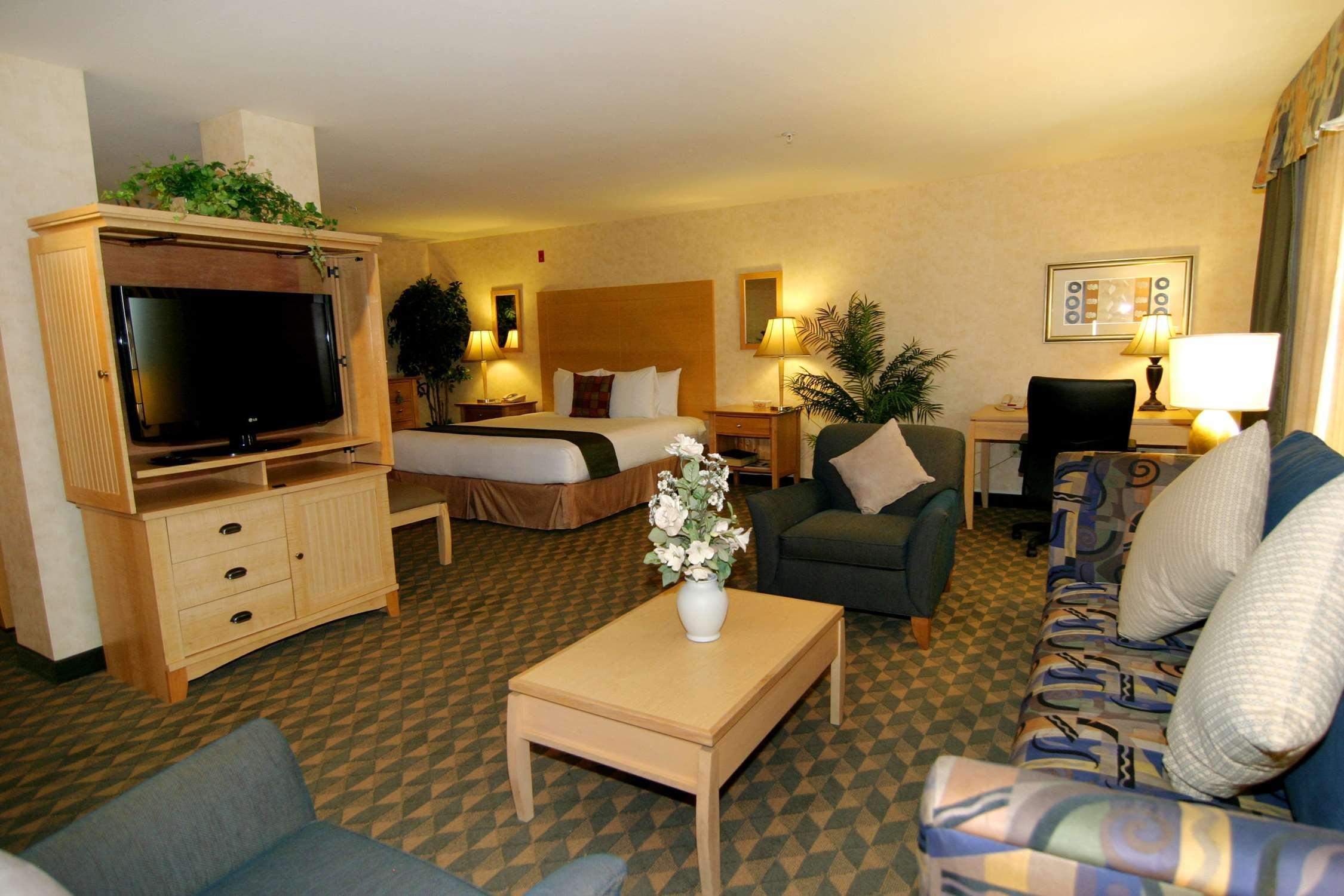 Western North Vegas & Hotel