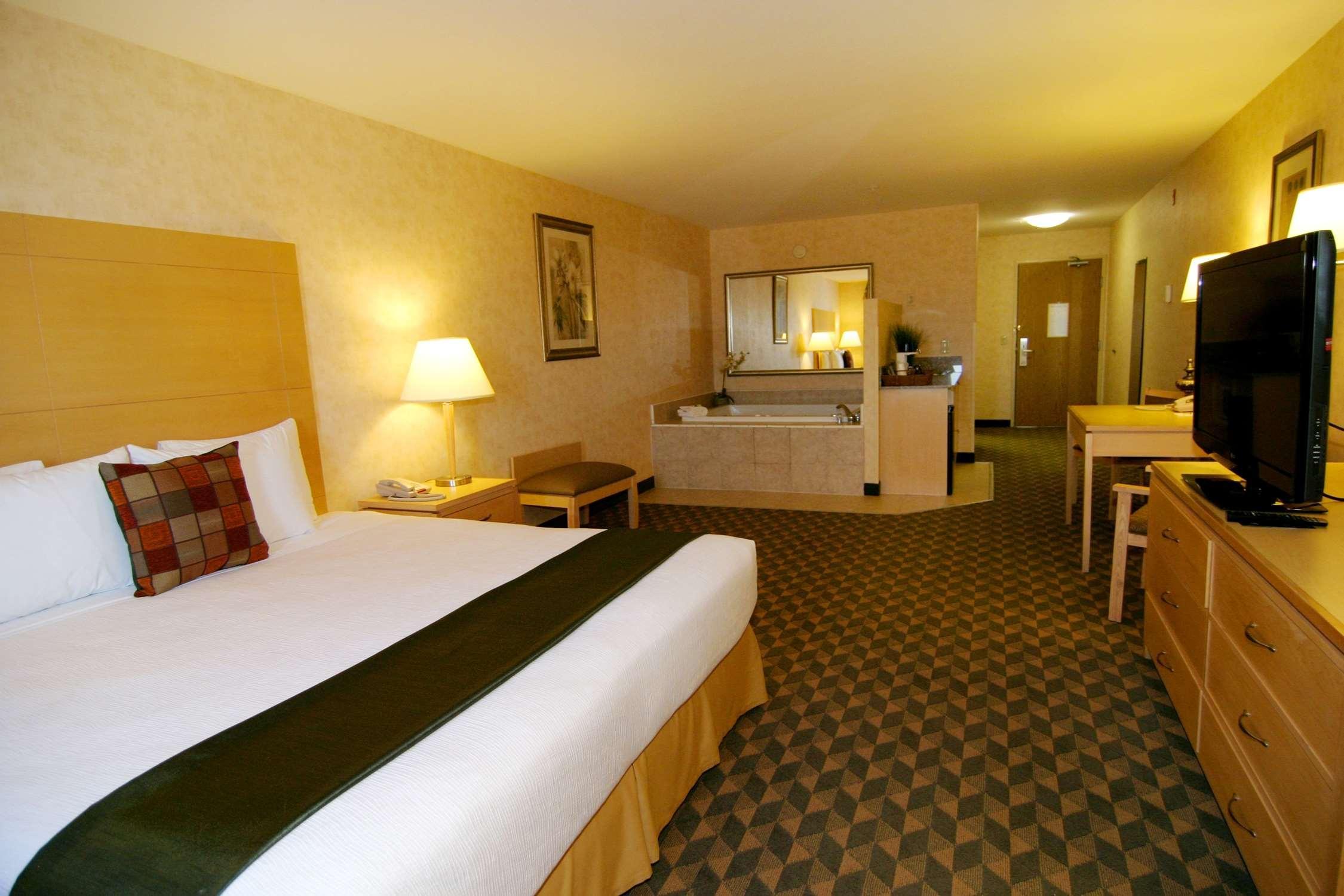 Western North Vegas & 3* Las Vegas