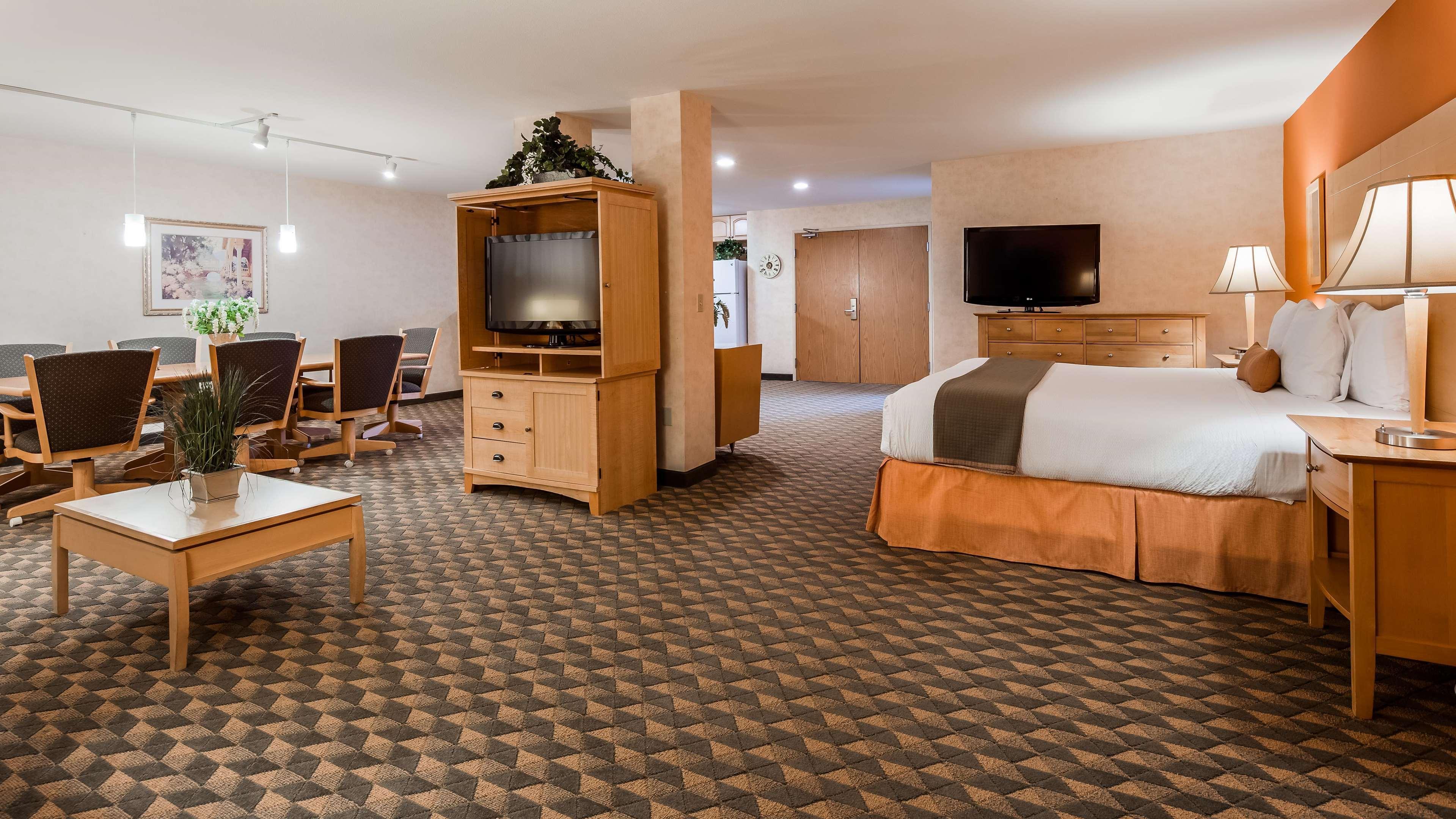 Western North Vegas & Hotel