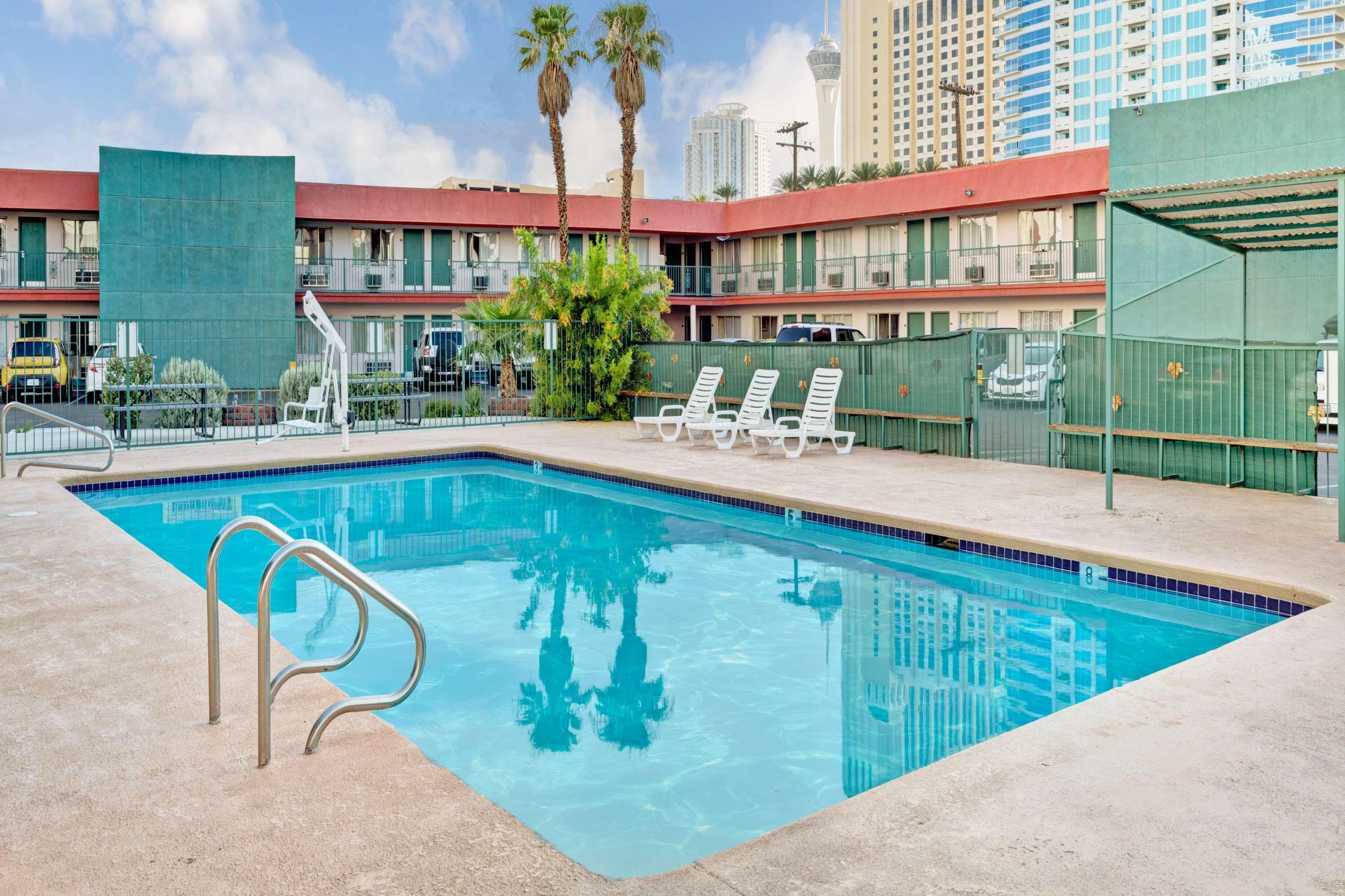Travelodge By Wyndham Vegas