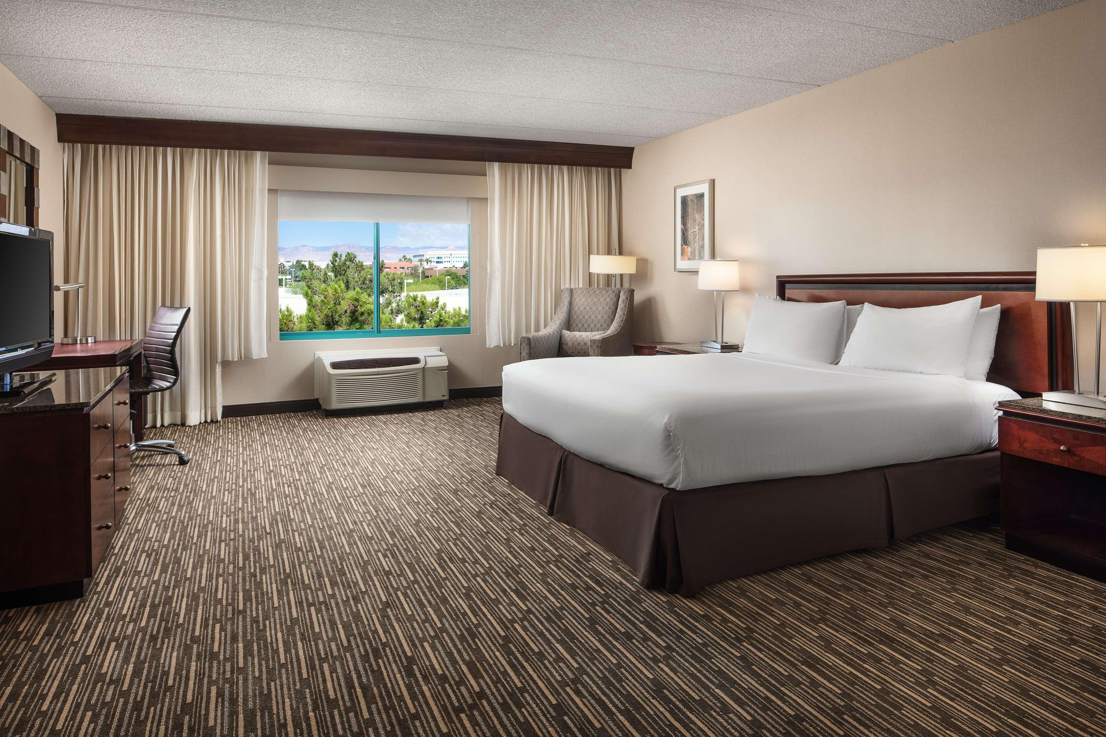 Hotel Doubletree By Hilton Vegas Airport Las Vegas