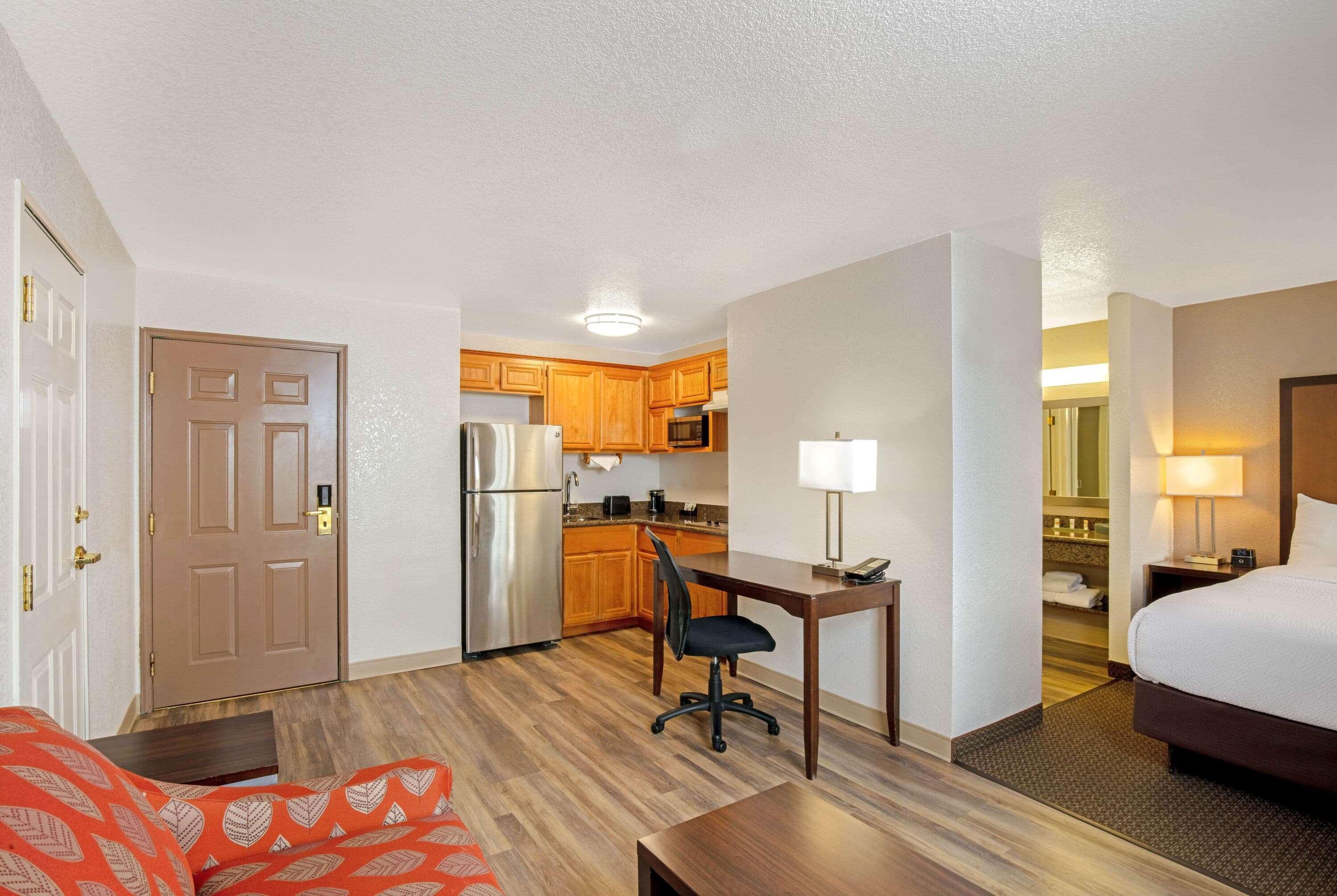 La Quinta By Wyndham Vegas Redrock/summerlin Hotel