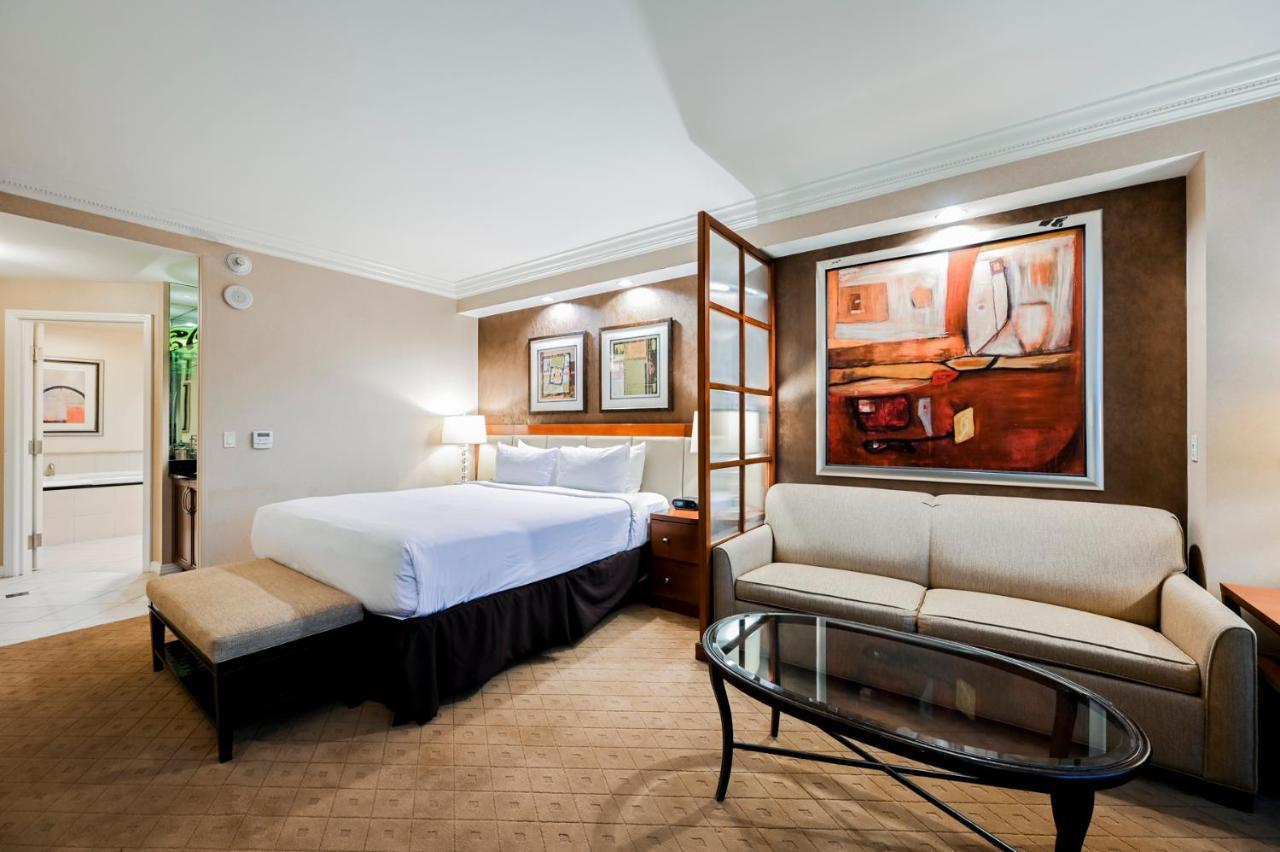 Stripviewsuites Penthouse Two-bedroom Conjoined Aparthotel Las Vegas