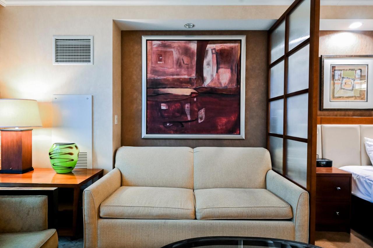 Stripviewsuites Penthouse Two-bedroom Conjoined Aparthotel *
