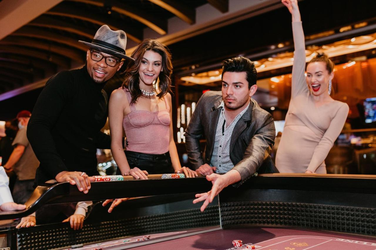 Resort Sahara Vegas 4*