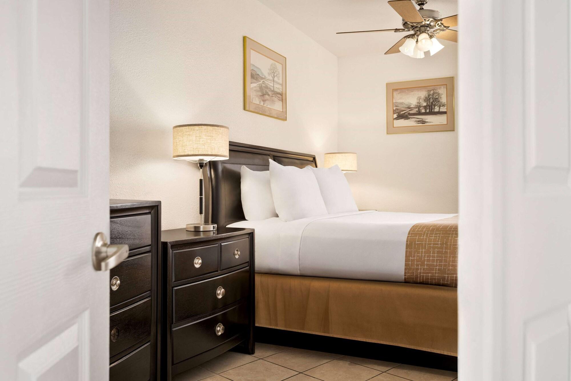 Motel Travelodge By Wyndham Vegas 2*