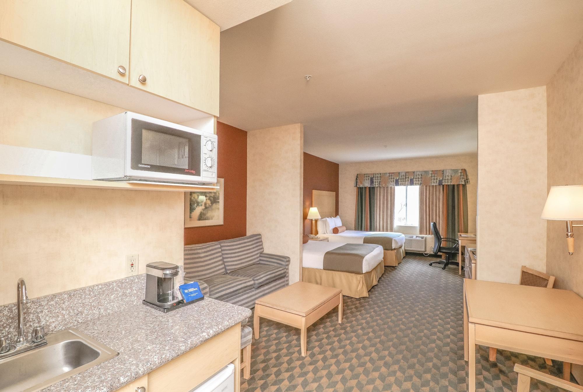 Western North Vegas & 3*