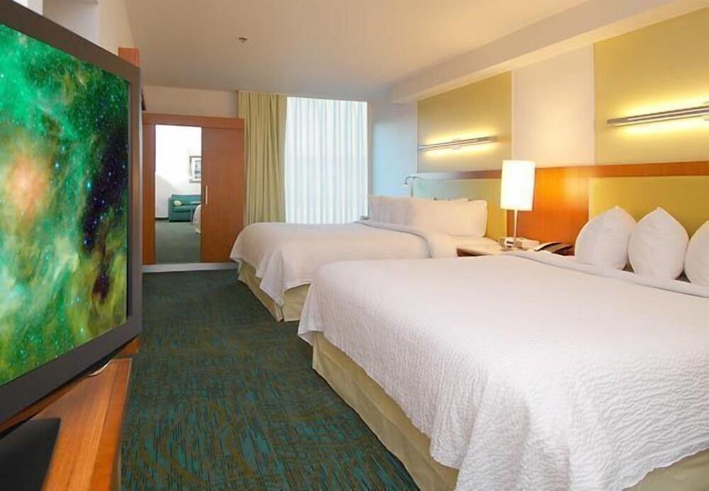 Springhill By Marriott Vegas North Speedway Hotel 3*
