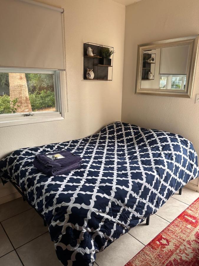 1 Small Secure Studio Apartment