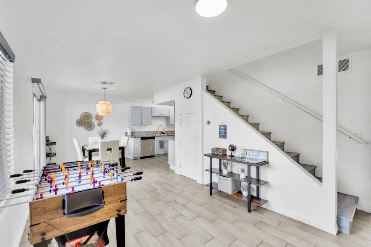 Holiday home Hidden Gem In Chinatown 2 Miles From Strip/stadium